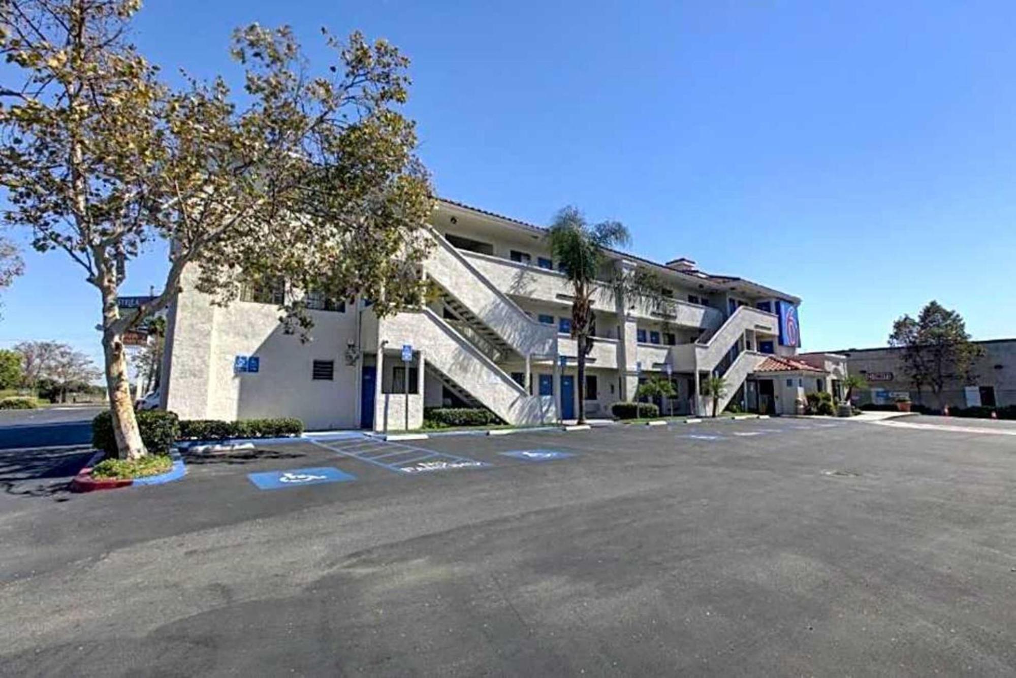 Studio 6 Bellflower Ca Los Angeles Exterior photo